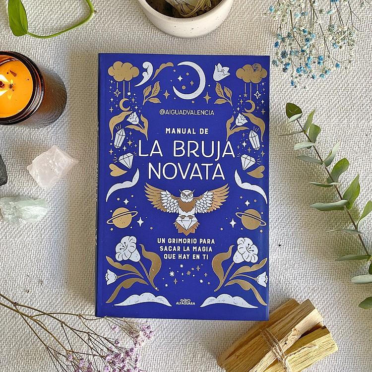 Imagen descriptiva del producto "Manual de la bruja novata"